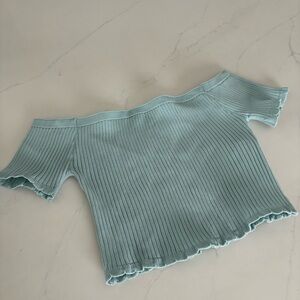 NEW FOREVER 21 OFF THE SHOULDER RIBBED TOP SIZE SMALL